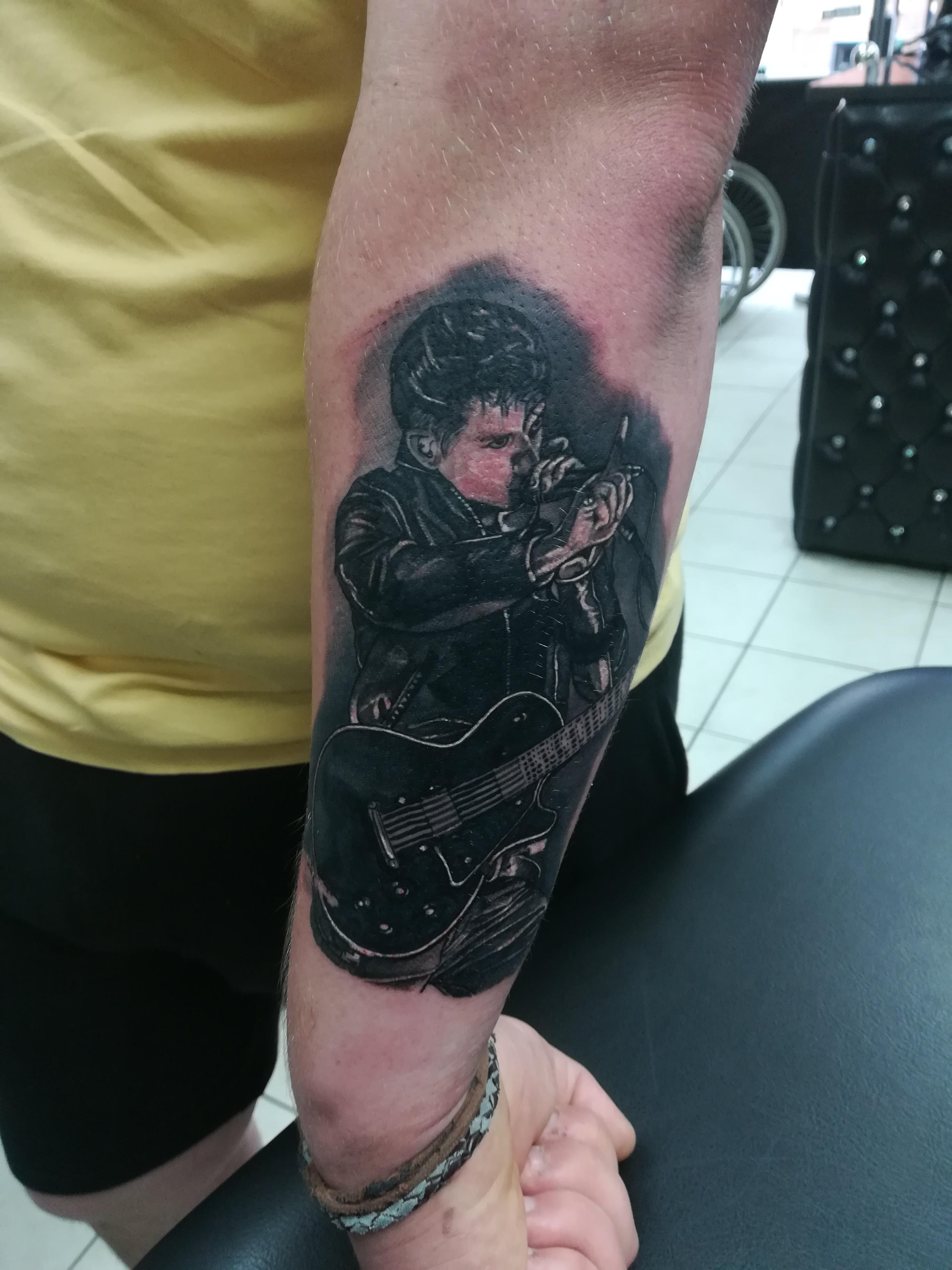 alex turner tatto