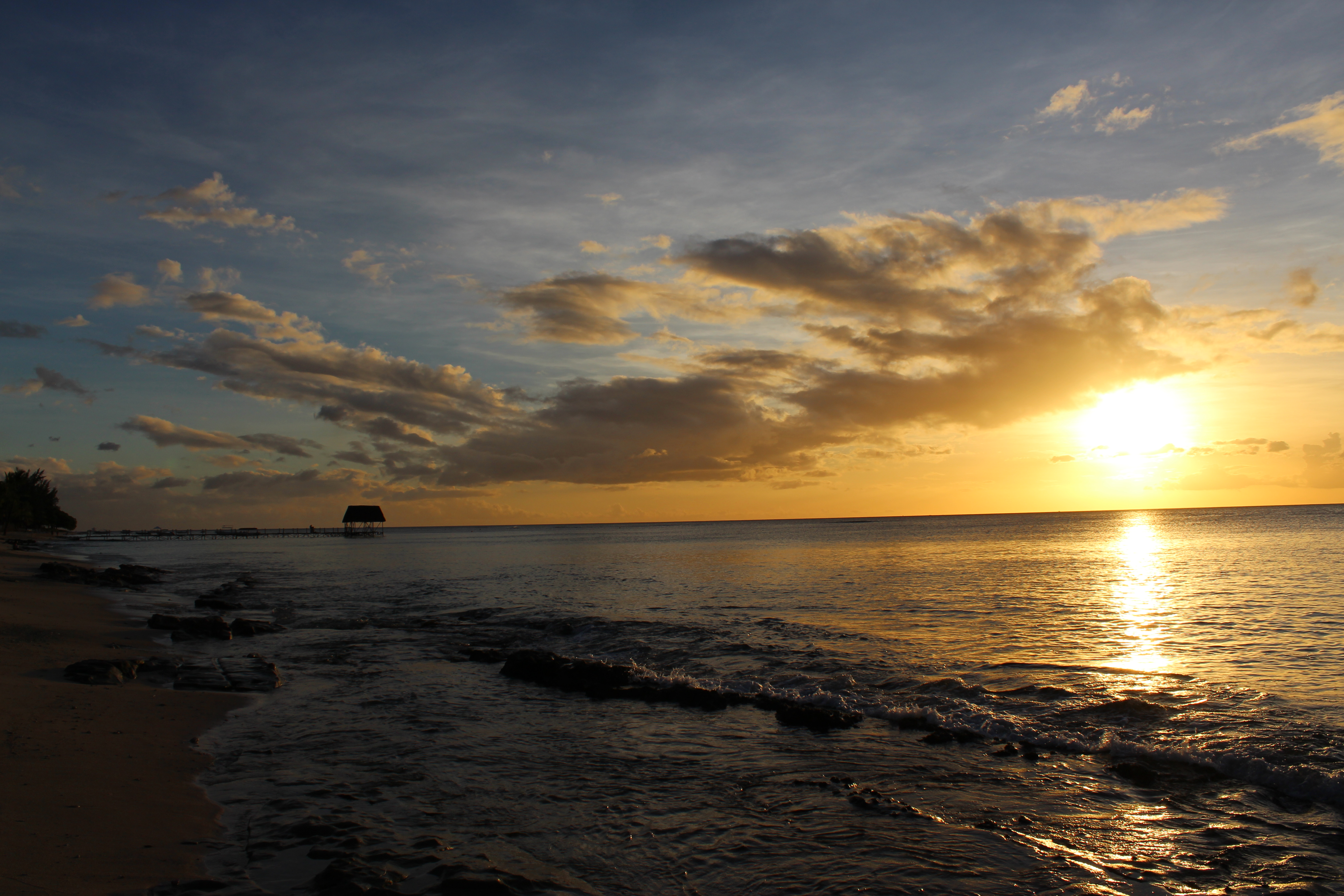 mauritius sunset time