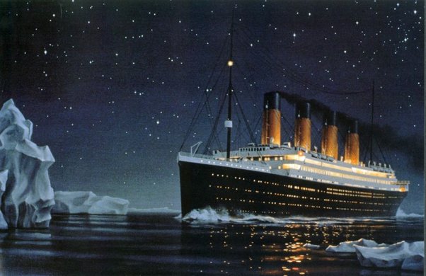 how much did the titanic weigh