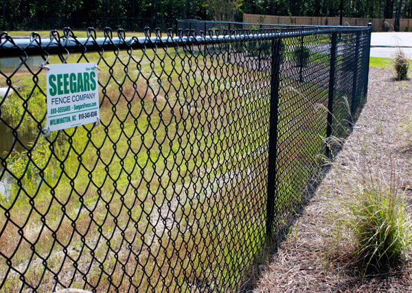 fencing contractors near me