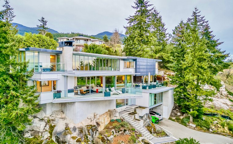 luxury homes for sale west vancouver