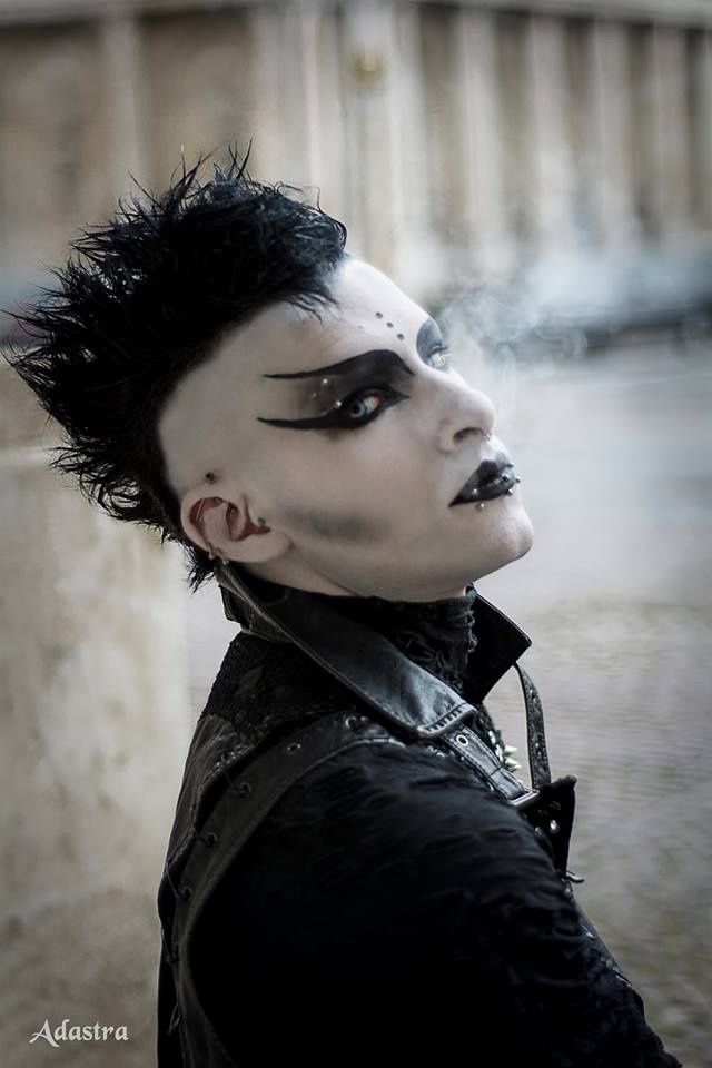 gothic makeup for guys