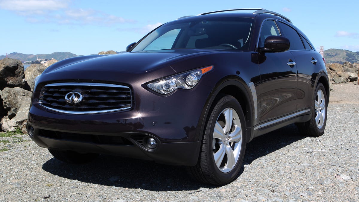 2010 infiniti fx35