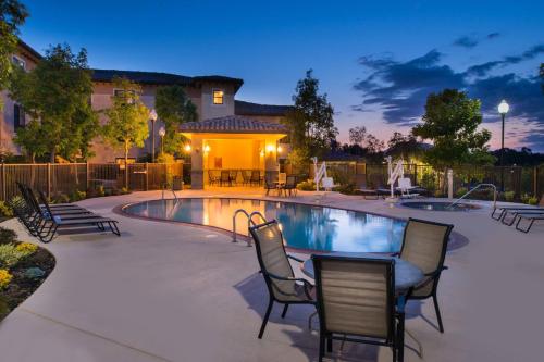 towneplace suites thousand oaks ventura county