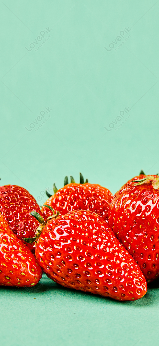 strawberry wallpaper phone