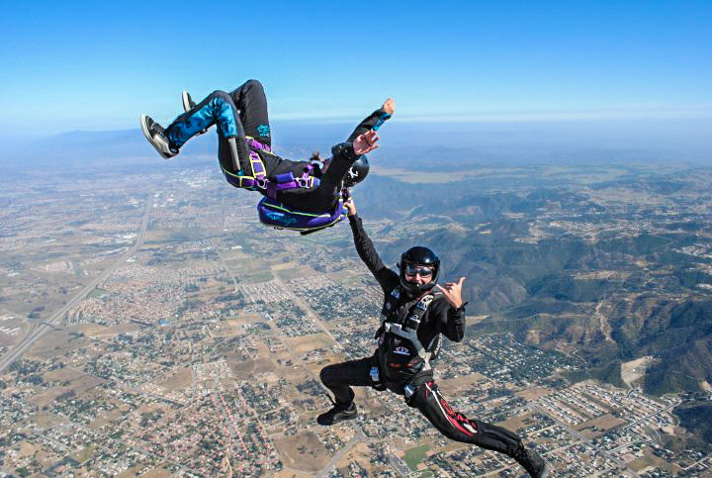 skydiving instructor salary
