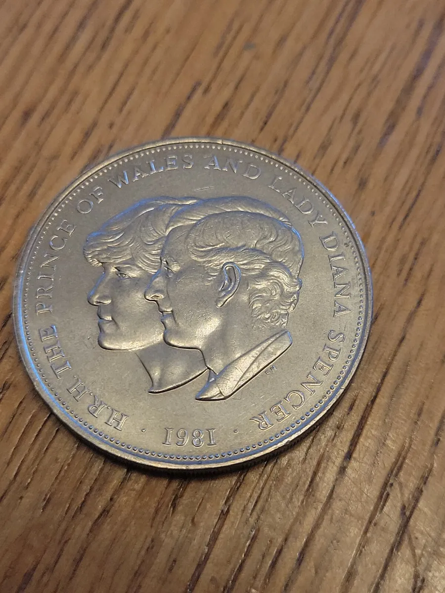 1981 prince of wales and lady diana coin