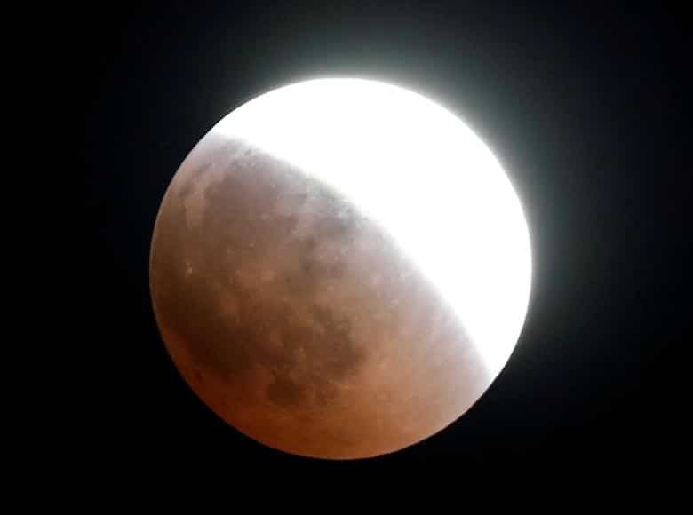 lunar eclipse time in delhi