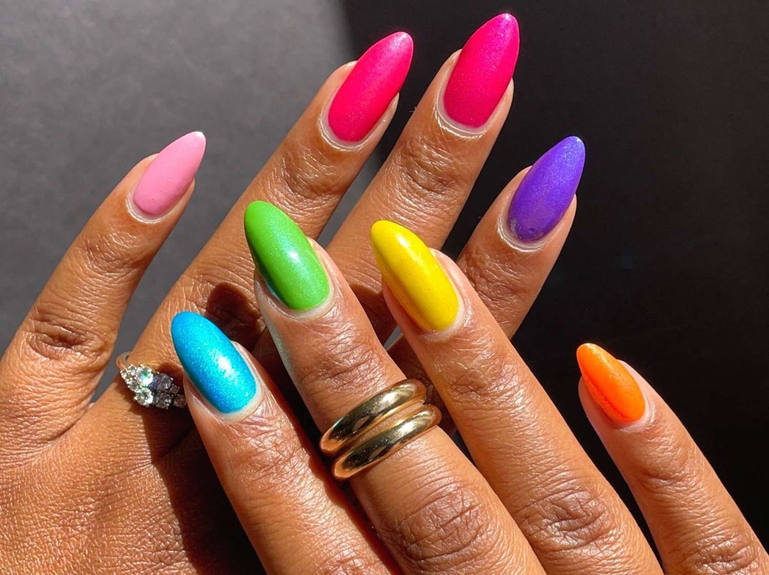 rainbow acrylic nails