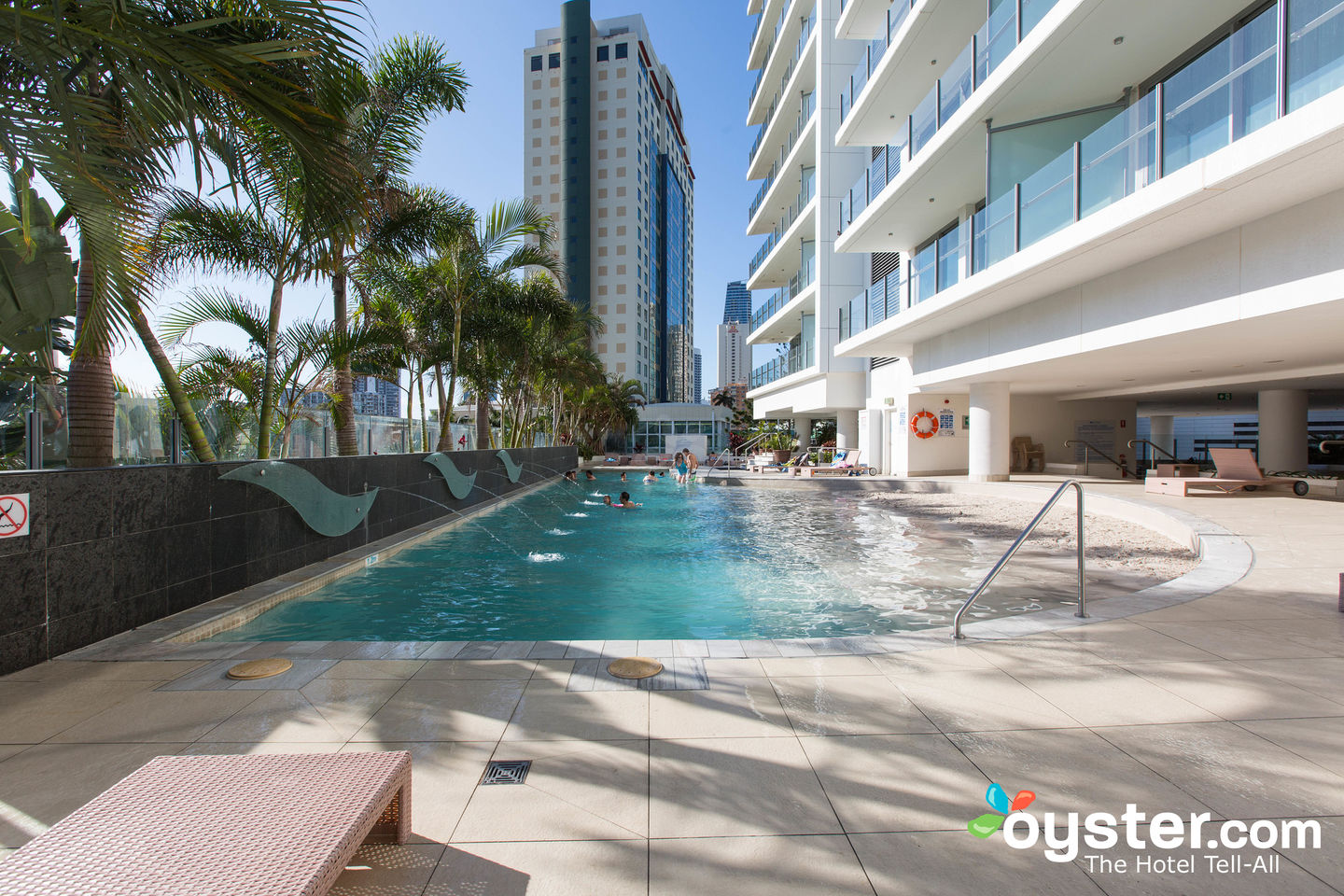 wyndham hotel surfers paradise reviews