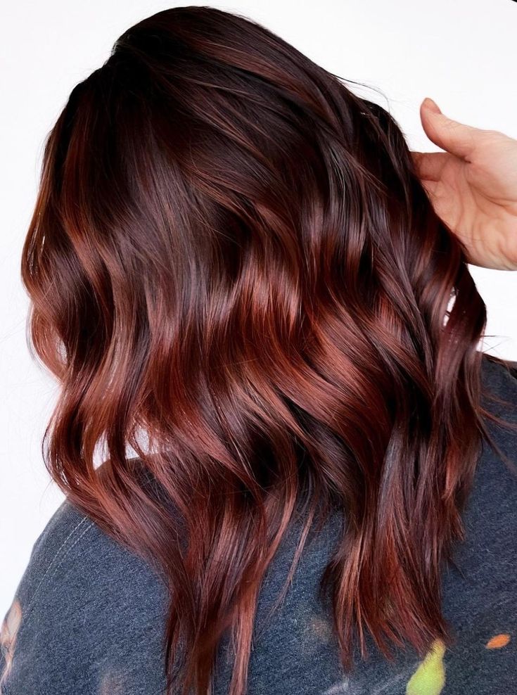 red brown hair color with highlights
