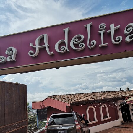 restaurante la adelita