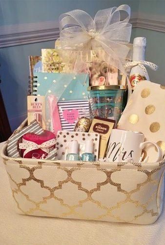 engagement gift ideas for friend