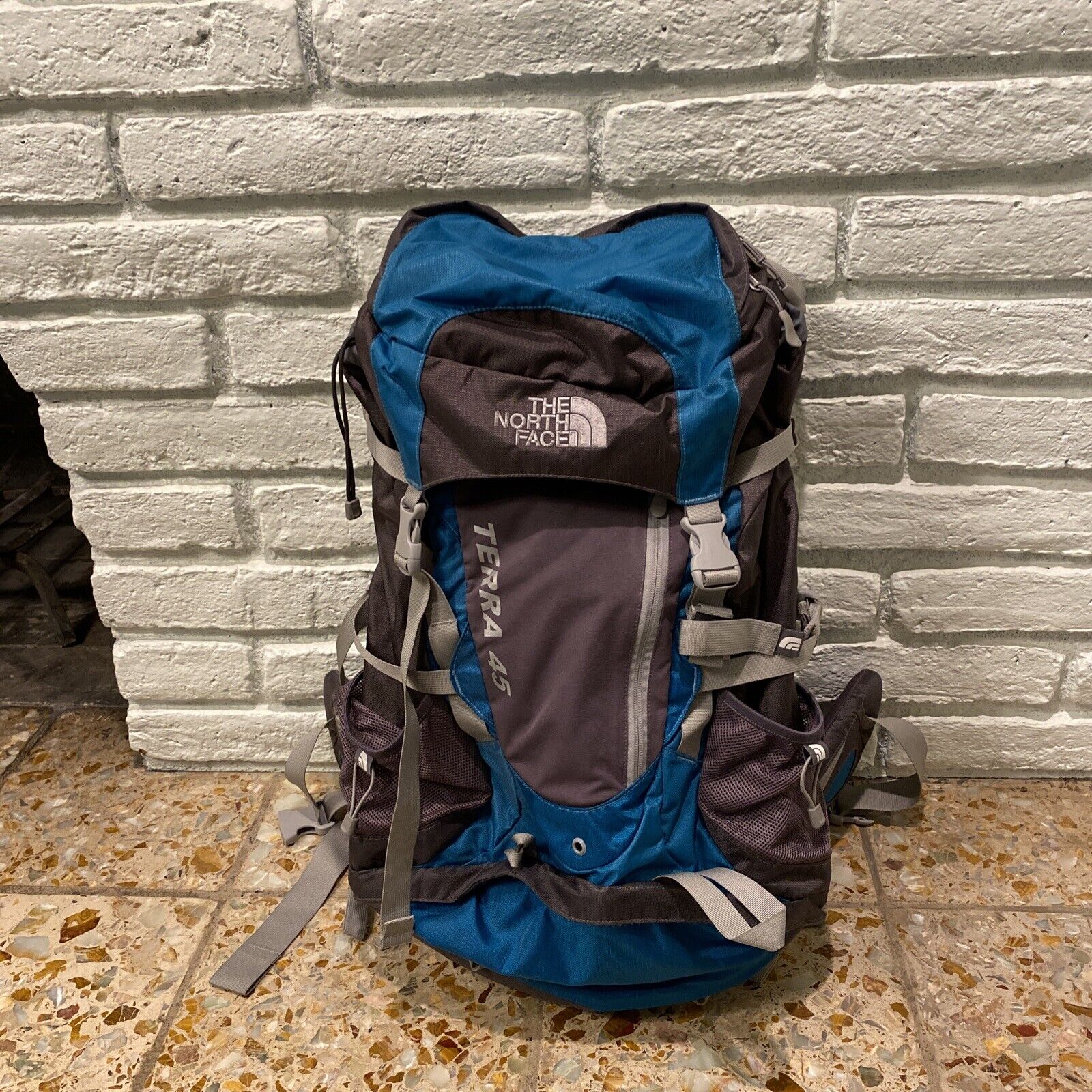 north face hiking bag