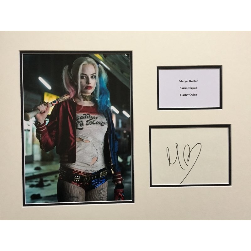 margot robbie autograph