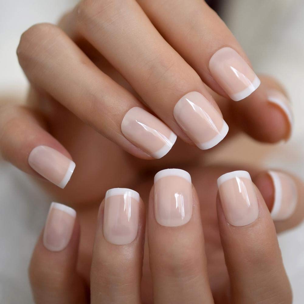 uñas beige con rosa