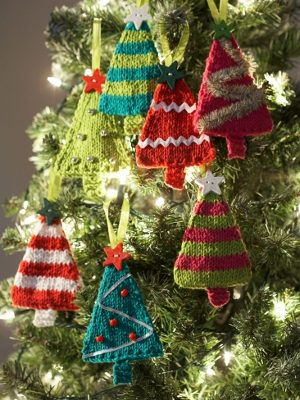 christmas tree decorations to knit