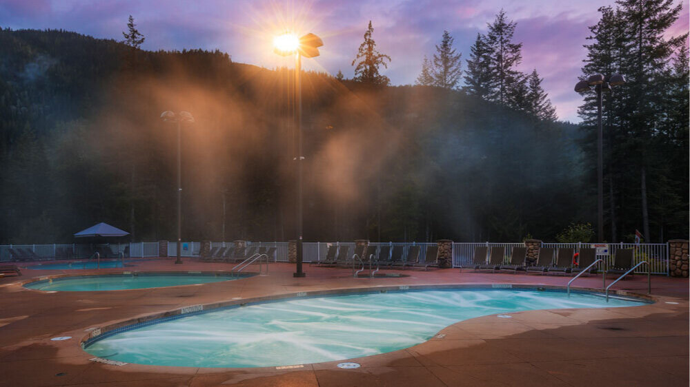 crazy creek hot pools hours