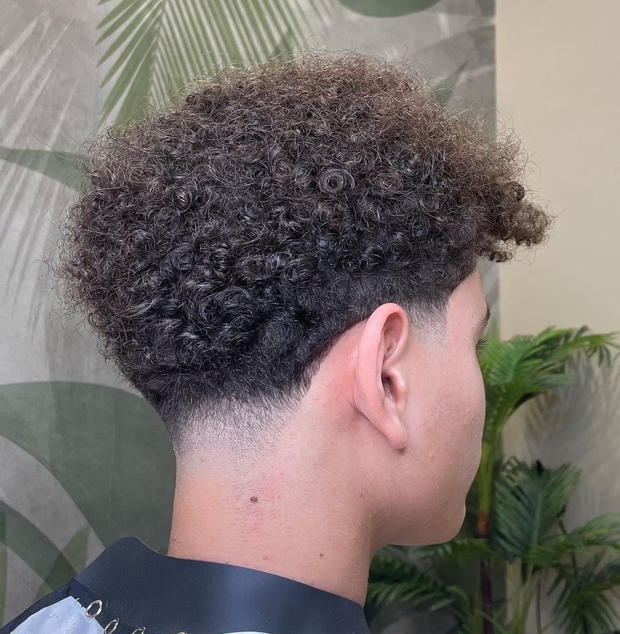 taper fade curly