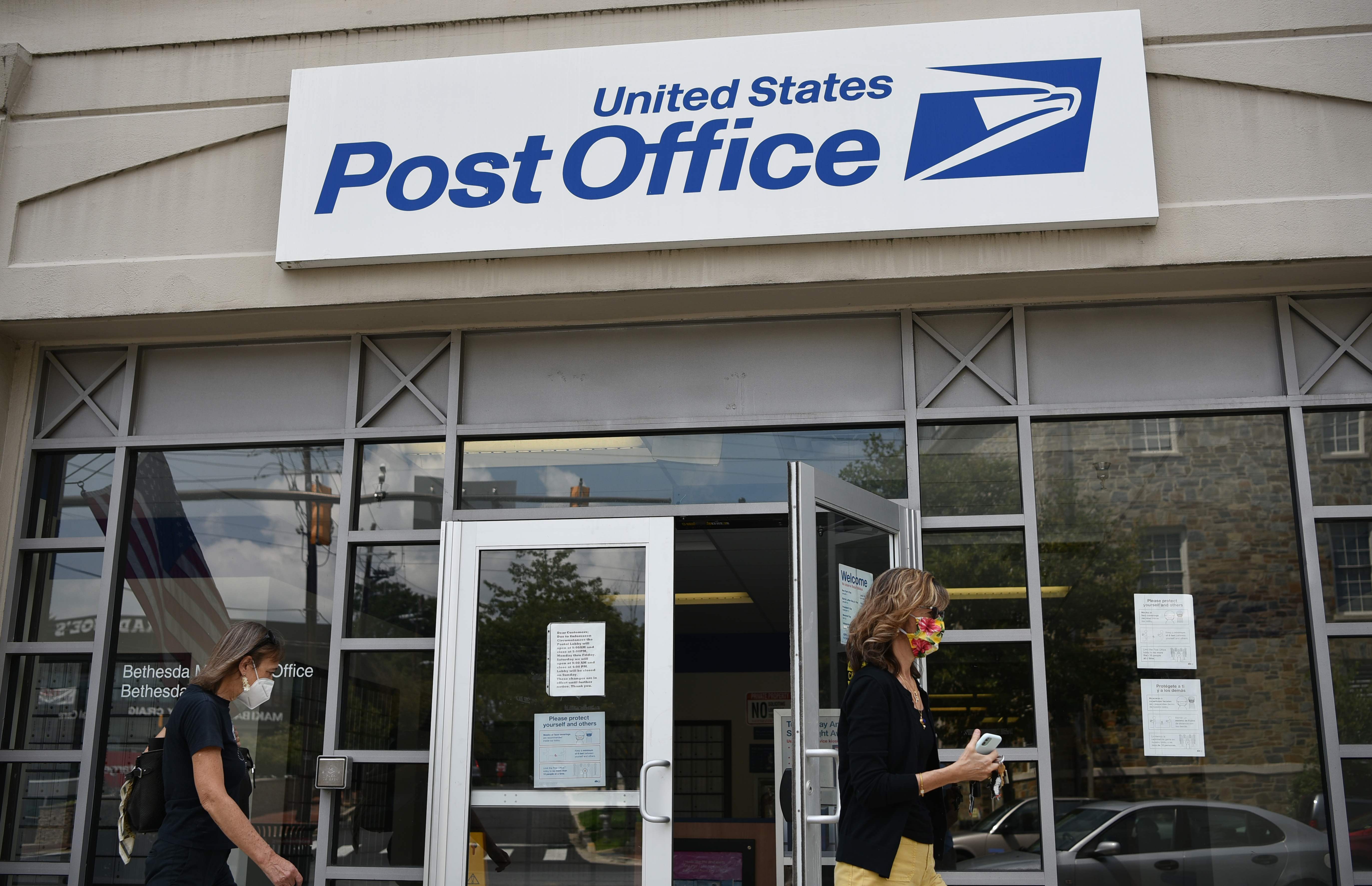 post offices open on saturday