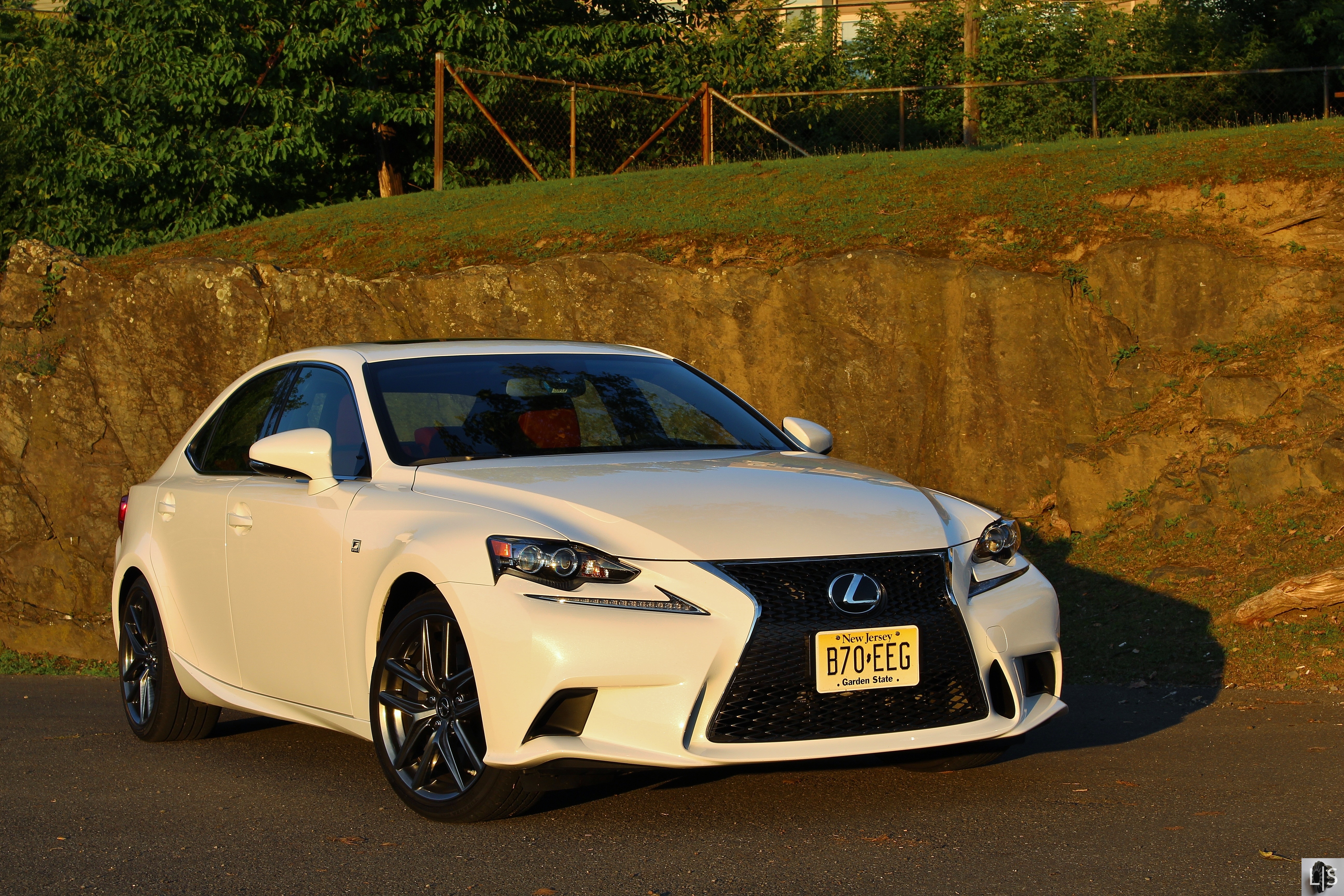 lexus is 350 f sport 2014 specs