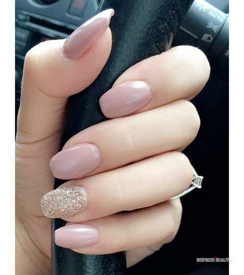 squoval shaped nails