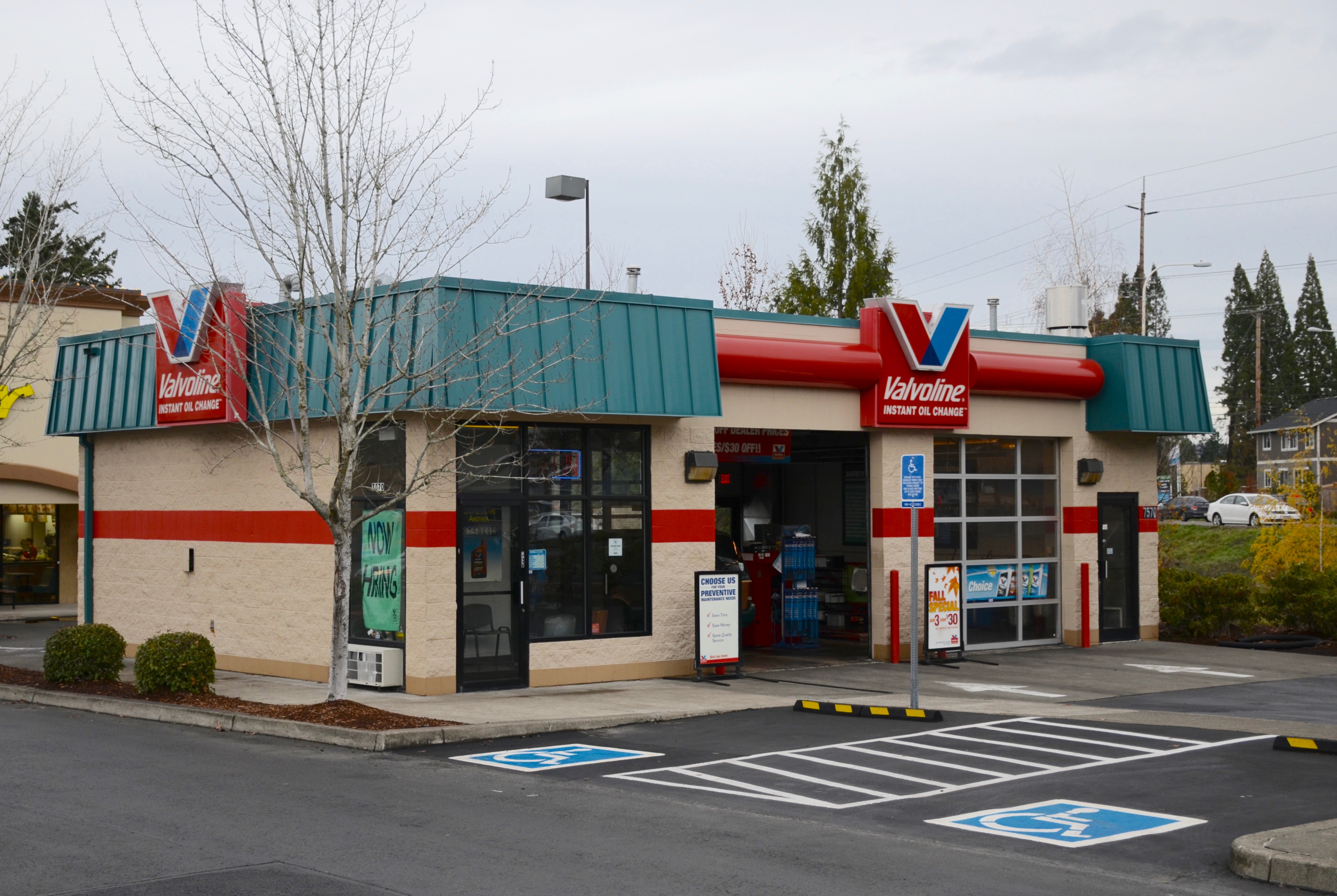 valvoline oil change near me