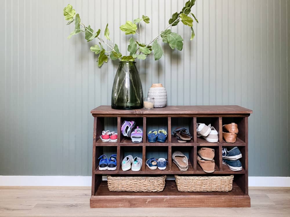 shoe cubby bench