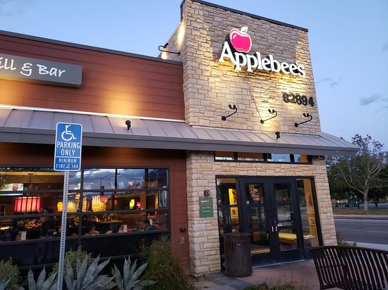 applebees grill + bar