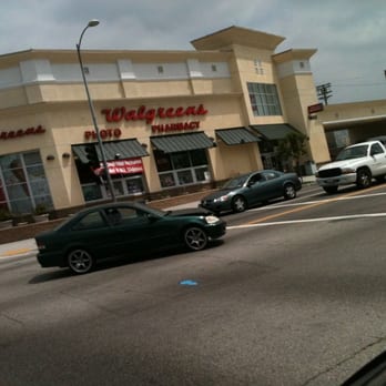 walgreens pico blvd robertson