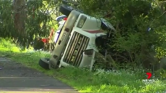 truck rollover adelaide