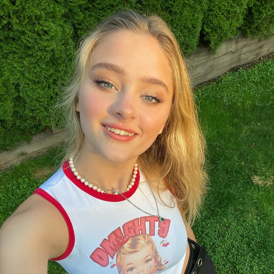 lizzy greene pictures