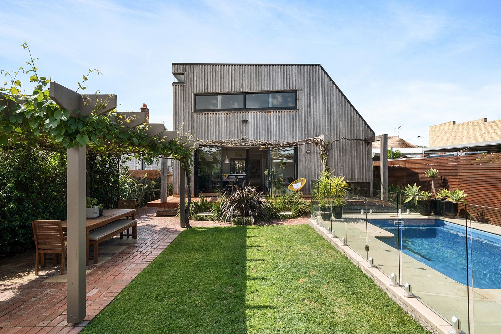 61 victoria road northcote