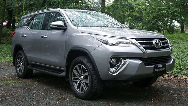 fortuner 2017 silver