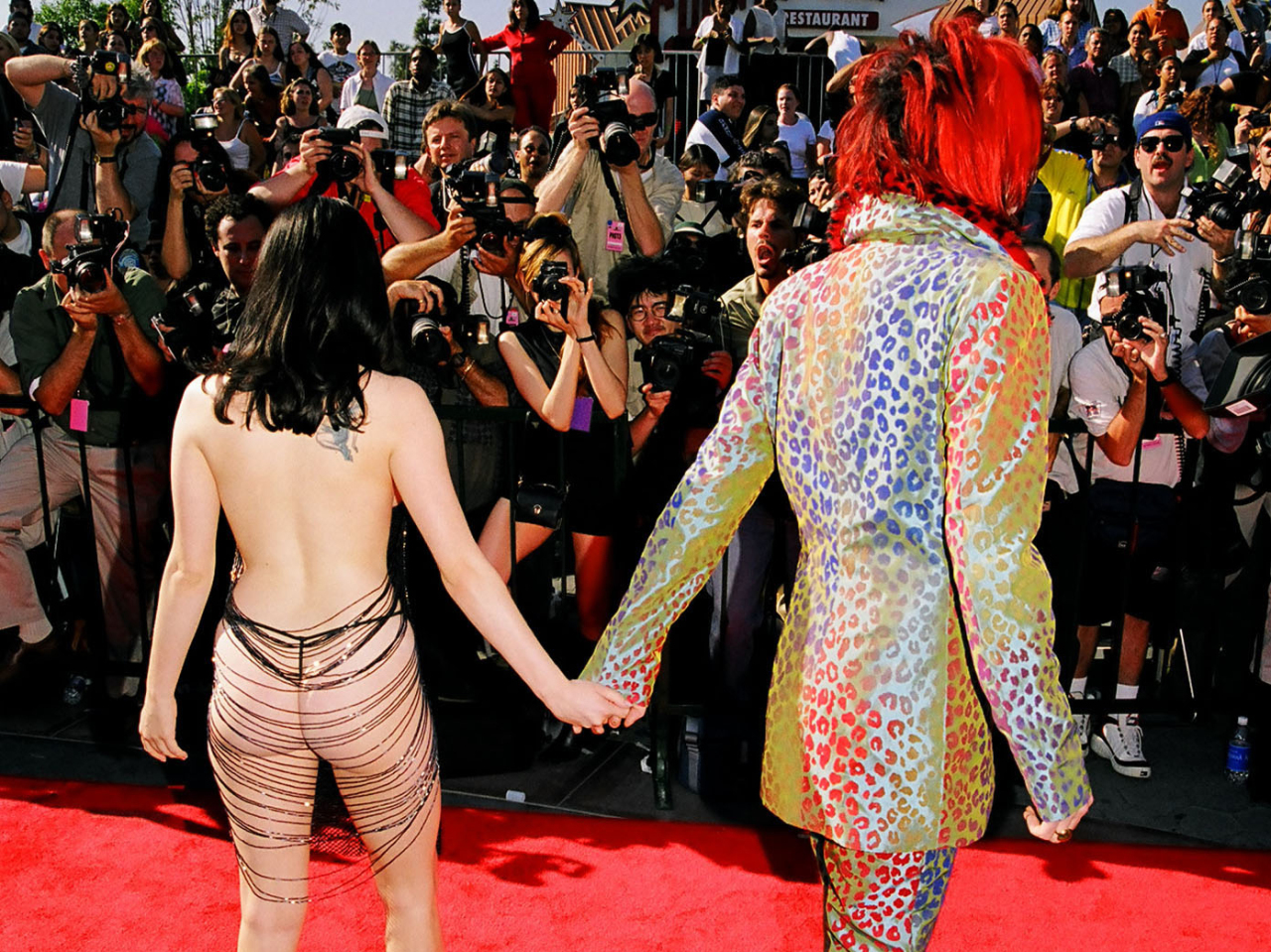 rose mcgowan 1998 mtv vmas