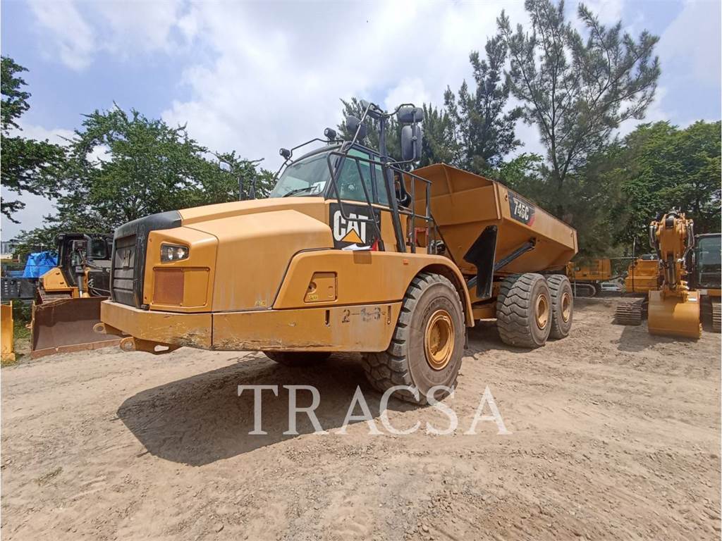 cat745c