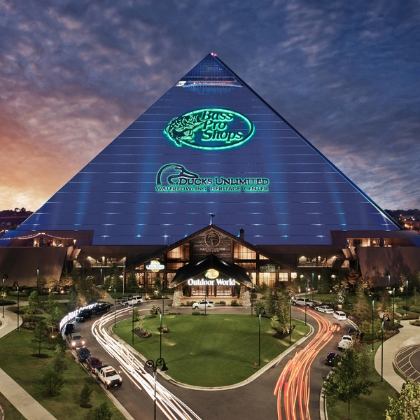 bass pro shop pyramid photos