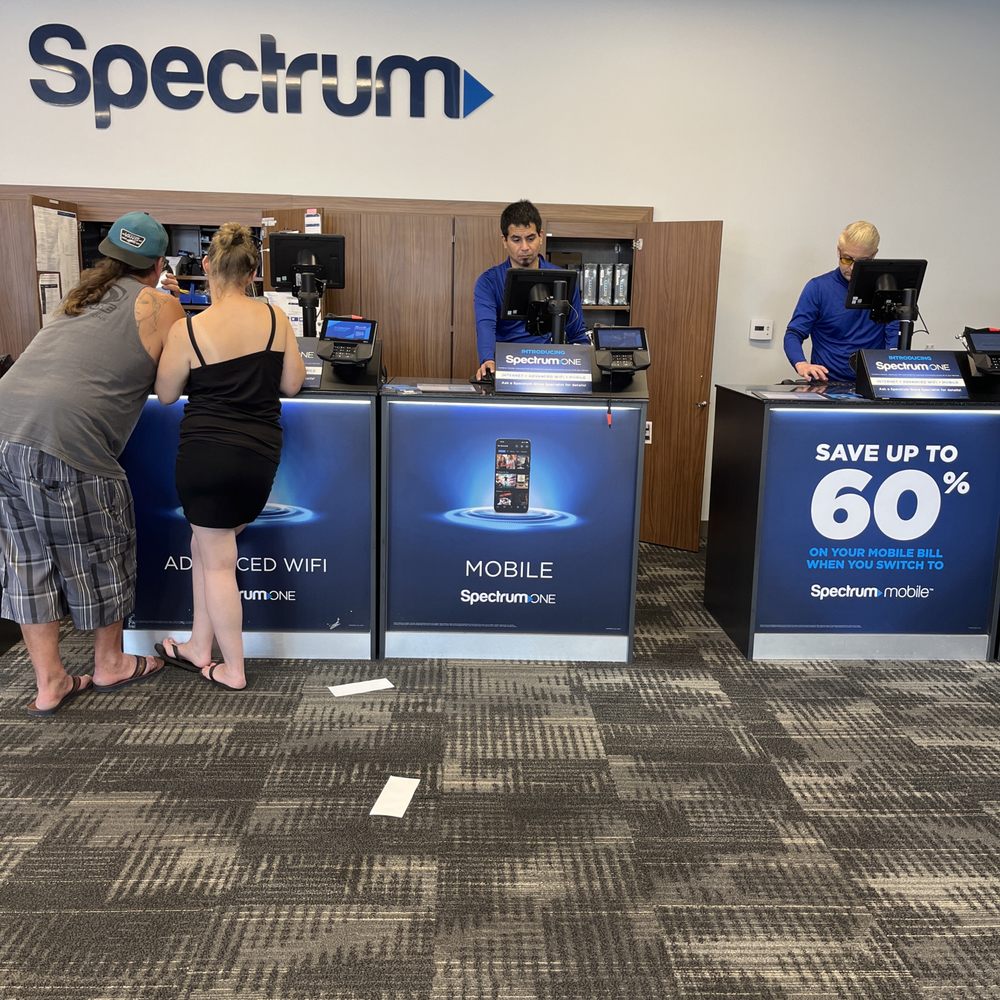 spectrum store santa monica