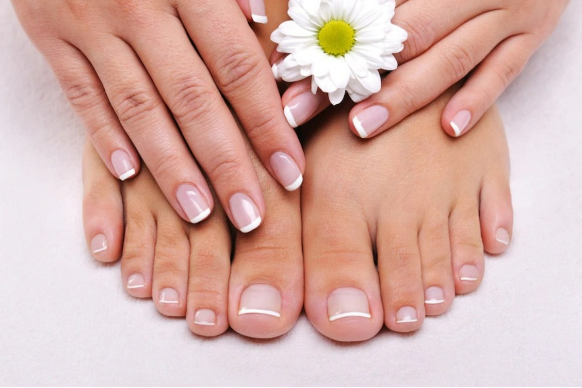 manicure and pedicure at home in hindi language