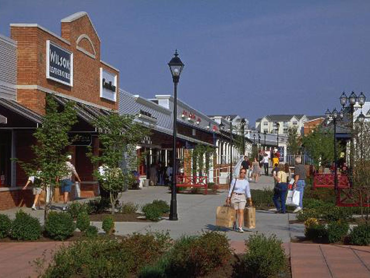 leesburg outlet black friday hours