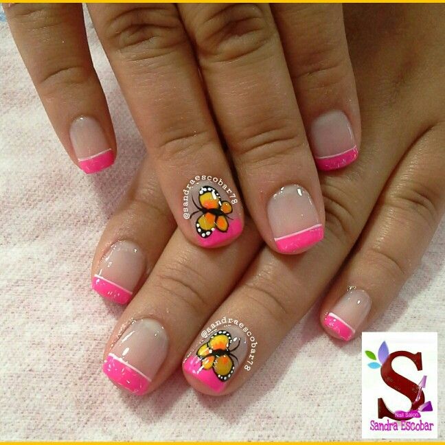 mariposas uñas manos