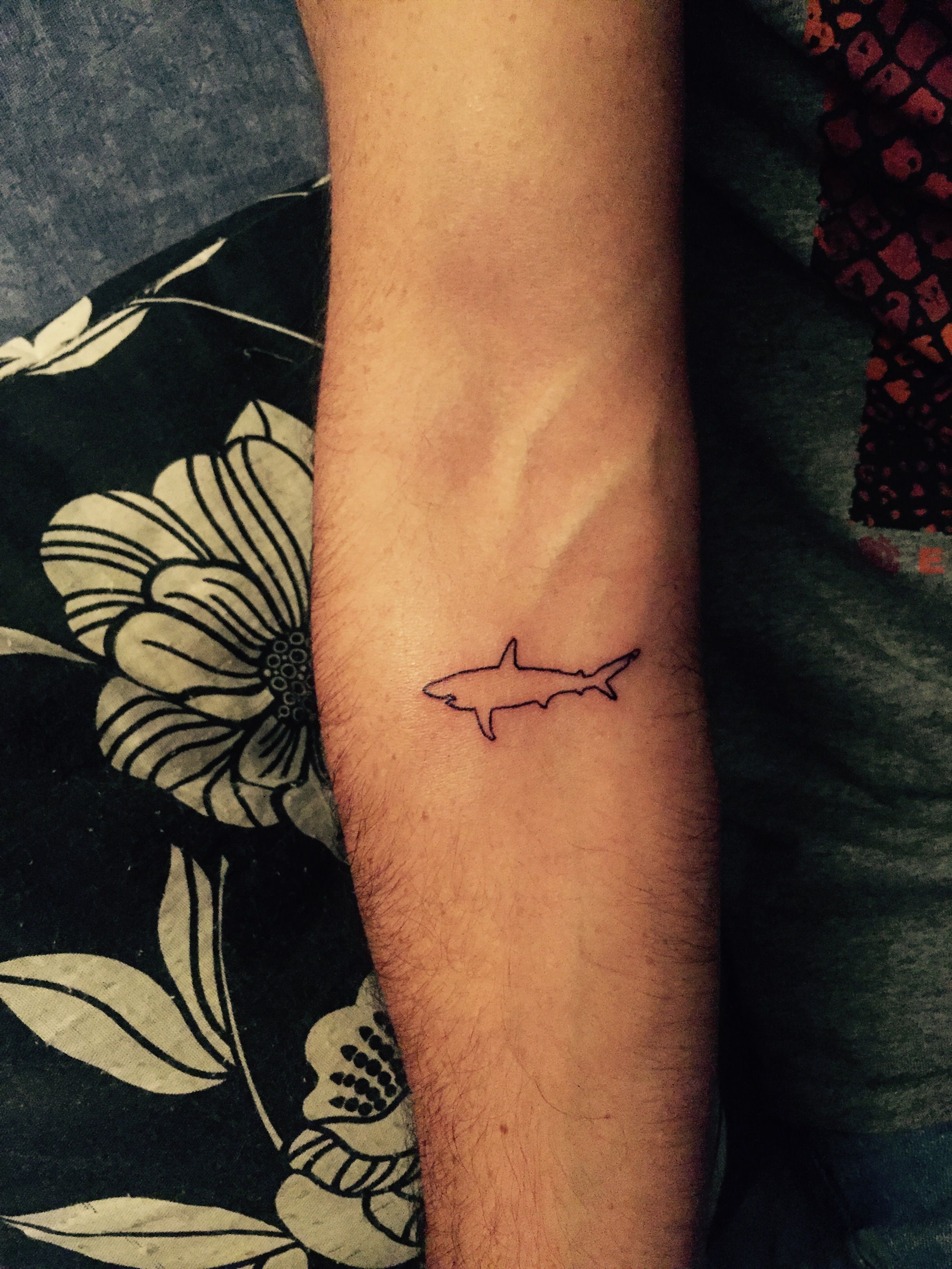 shark tattoo minimal