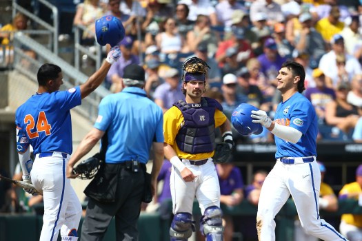 score of cws game