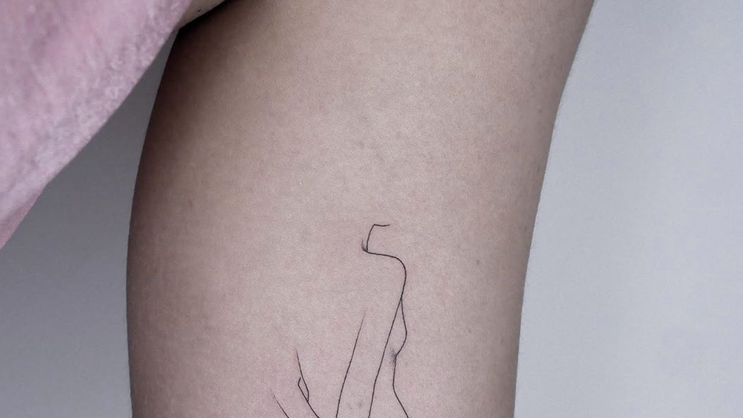 tatuaje silueta de mujer