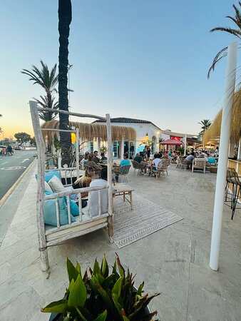 faro beach cocktail bar
