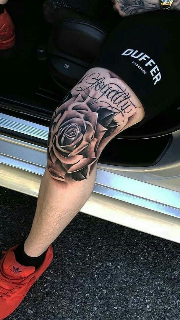 tatuajes para hombres en la rodilla