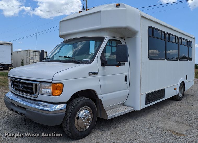 ford e 450 super duty 2007