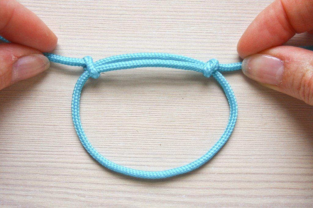 how to make a sliding knot for a bracelet