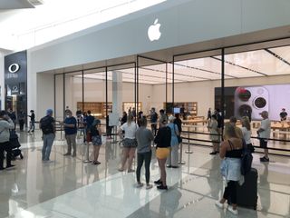apple robina appointment