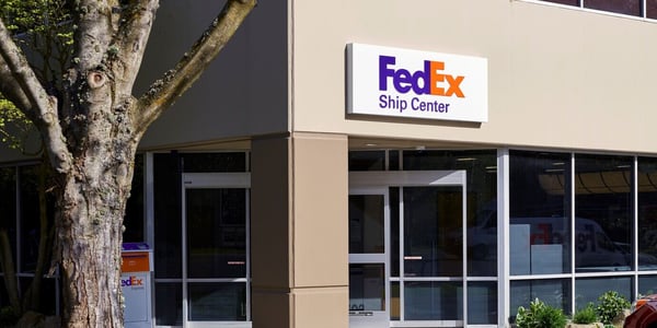 fedex office ship center